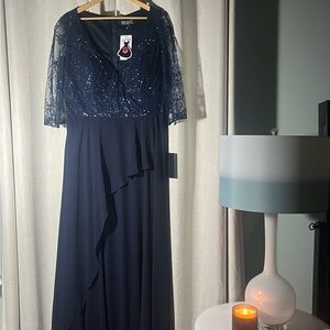 Stunning navy gown
